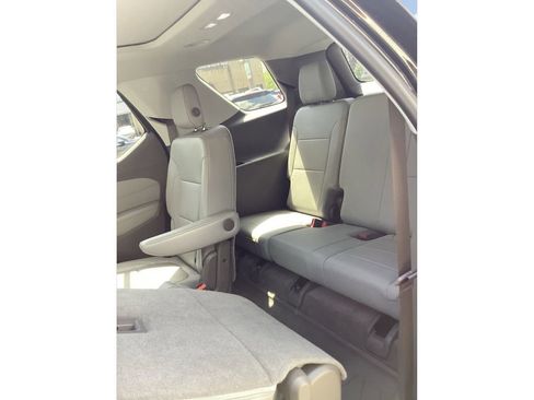 Used 2018 Chevrolet Traverse LT w/ LPO, Floor Liner Package AWD/4WD image 53
