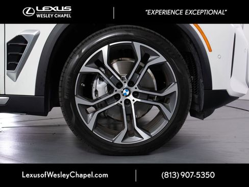 Used 2026 BMW X5 xDrive40i w/ Premium Package AWD/4WD image 5