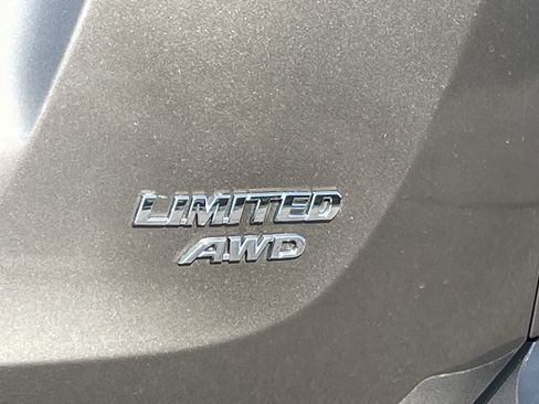 Used 2014 Toyota RAV4 Limited w/ Technology Package AWD/4WD image 39