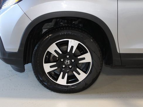 Used 2020 Honda Ridgeline RTL image 6