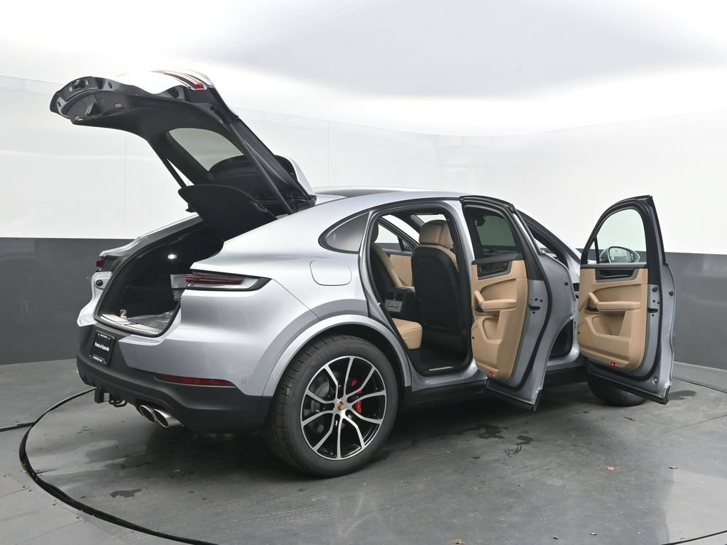 Certified 2026 Porsche Cayenne S AWD/4WD image 19