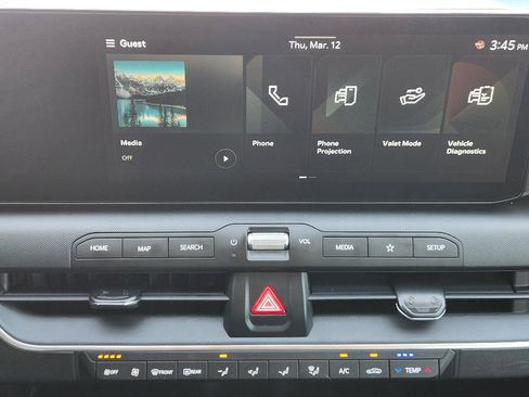 New 2025 Kia K4 LXS image 13