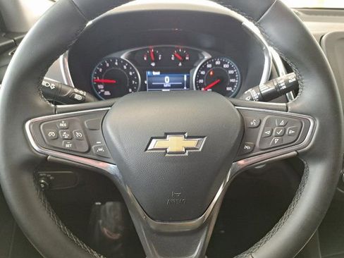 Used 2024 Chevrolet Equinox LT FWD image 11