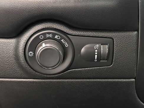 Used 2024 Dodge Durango GT AWD/4WD image 20