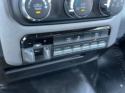 New 2024 RAM 3500 Tradesman image 19
