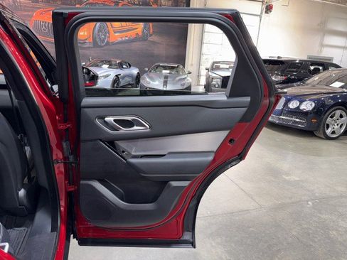 Used 2021 Land Rover Range Rover Velar R-Dynamic S image 57