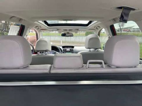 Used 2015 Subaru Forester 2.5i Touring w/ Eyesight & Navigation System image 76