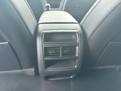 Used 2025 Cadillac XT5 Premium Luxury image 26