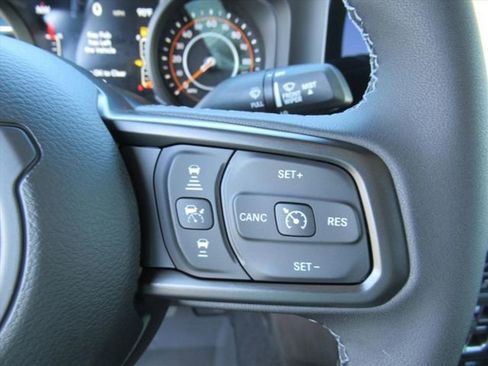 New 2025 Jeep Gladiator Rubicon w/ Convenience Group image 20