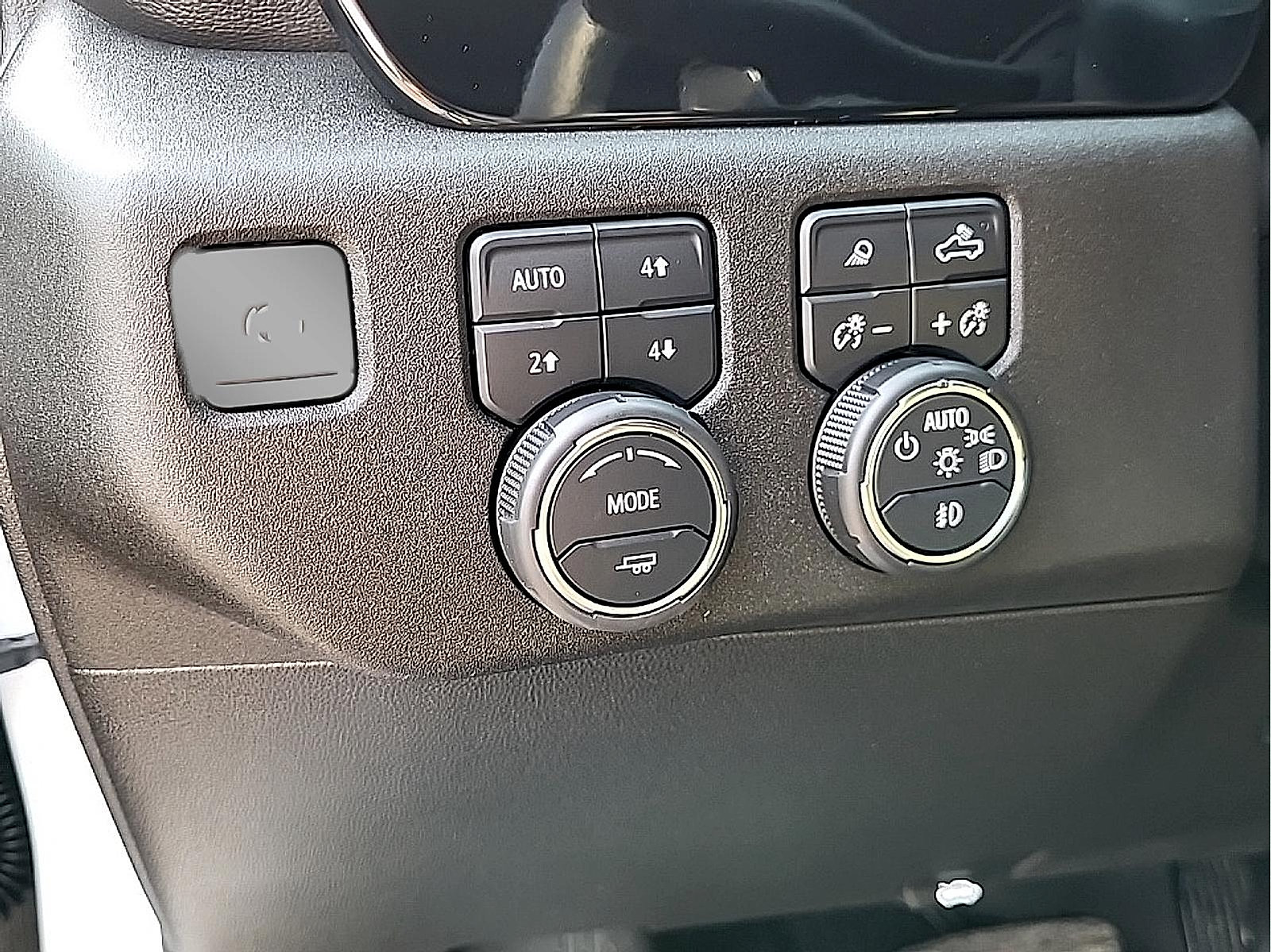 Used 2024 Chevrolet Silverado 1500 RST w/ Convenience Package II AWD/4WD image 20