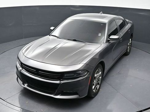 Used 2017 Dodge Charger SXT w/ AWD Plus Group image 31