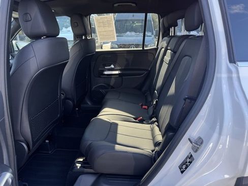 Used 2026 Mercedes-Benz GLB 250 4MATIC image 13