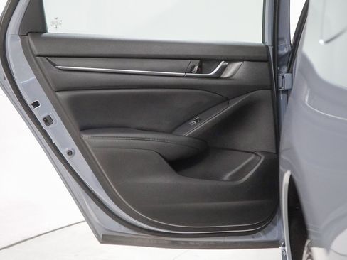 Used 2022 Honda Accord Sport Special Edition image 39