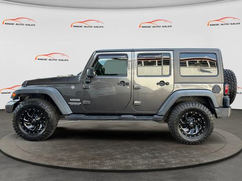 Used 2017 Jeep Wrangler Unlimited Sport w/ Quick Order Package 24S AWD/4WD image 7