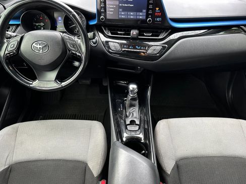 Used 2019 Toyota C-HR XLE image 14