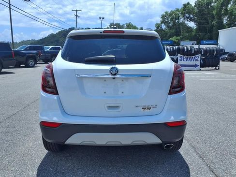 Used 2022 Buick Encore Preferred w/ Safety Package image 5