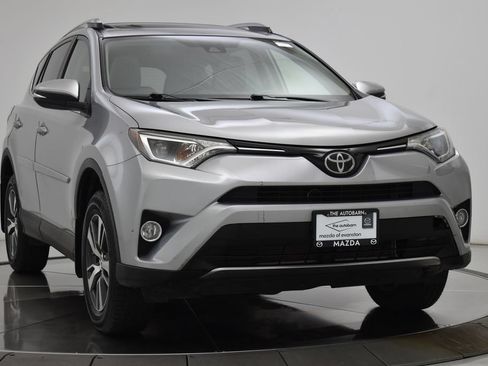 Used 2017 Toyota RAV4 XLE w/ Plus Extra Value Package FWD image 12