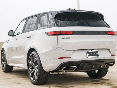 New 2025 Land Rover Range Rover Sport Dynamic SE image 7