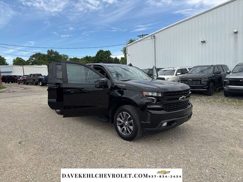 Used 2021 Chevrolet Silverado 1500 RST w/ Convenience Package II AWD/4WD image 33
