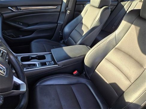 Used 2018 Honda Accord Sport image 27