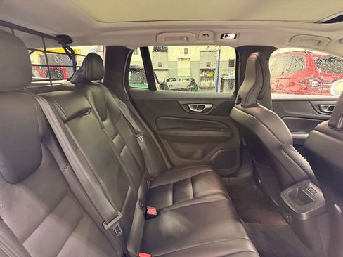 Used 2022 Volvo V60 T5 Cross Country AWD/4WD image 26