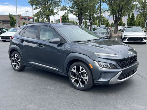 Certified 2022 Hyundai Kona Limited w/ Cargo Package AWD/4WD image 5