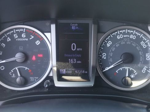 Certified 2021 Toyota Tacoma SR5 AWD/4WD image 34