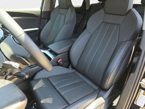 Certified 2025 Audi Q5 Premium Plus w/ Premium Plus AWD/4WD image 18