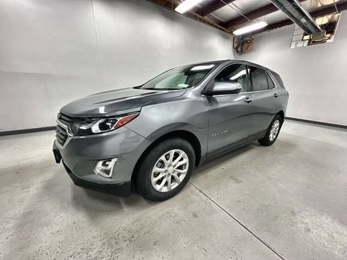 Used 2018 Chevrolet Equinox LT FWD image 4