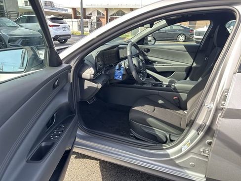 New 2026 Hyundai Elantra Sport image 18