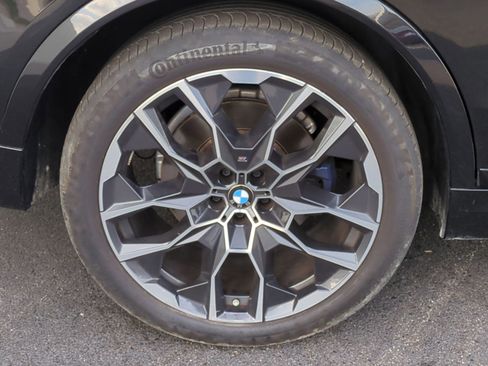 Certified 2024 BMW X7 xDrive40i w/ M Sport Package image 13