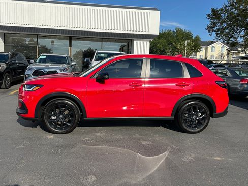 Used 2025 Honda HR-V Sport image 16