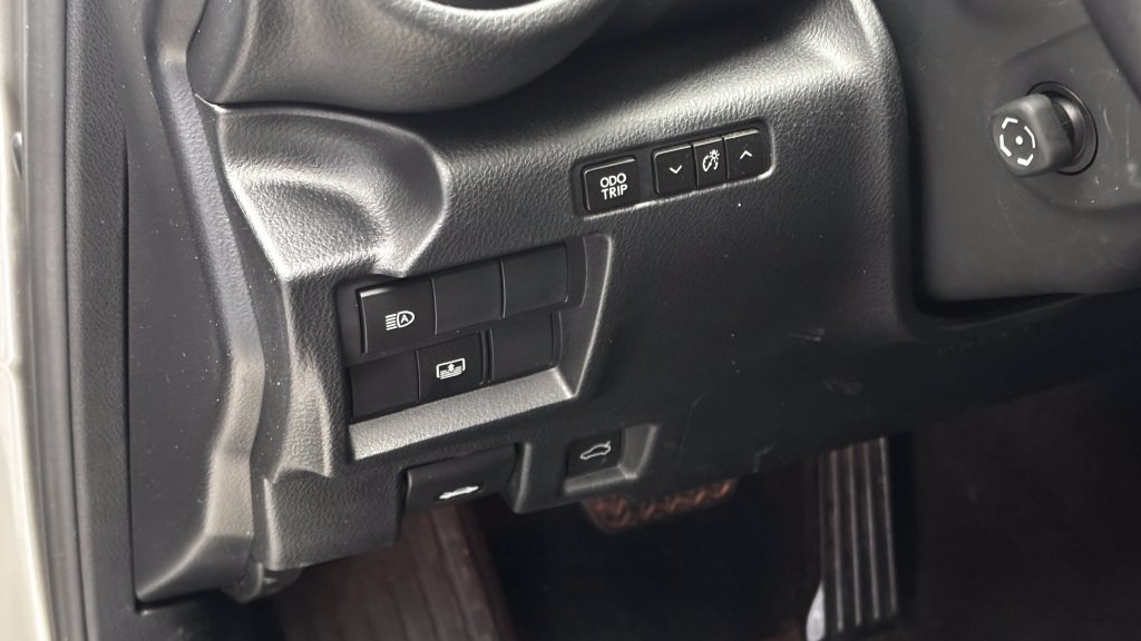 Used 2023 Lexus IS 300 AWD w/ Premium Package image 19