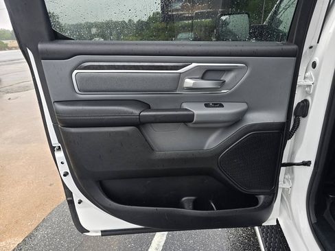 Used 2019 RAM 1500 Big Horn AWD/4WD image 17
