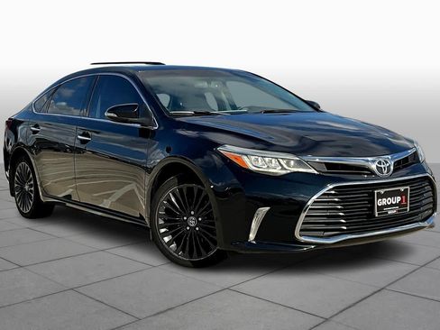 Used 2016 Toyota Avalon Touring image 2