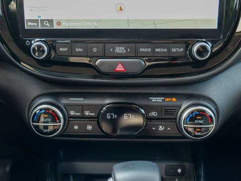 Used 2023 Kia Soul EX FWD image 48
