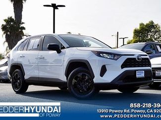 Used 2022 Toyota RAV4 LE FWD video 1
