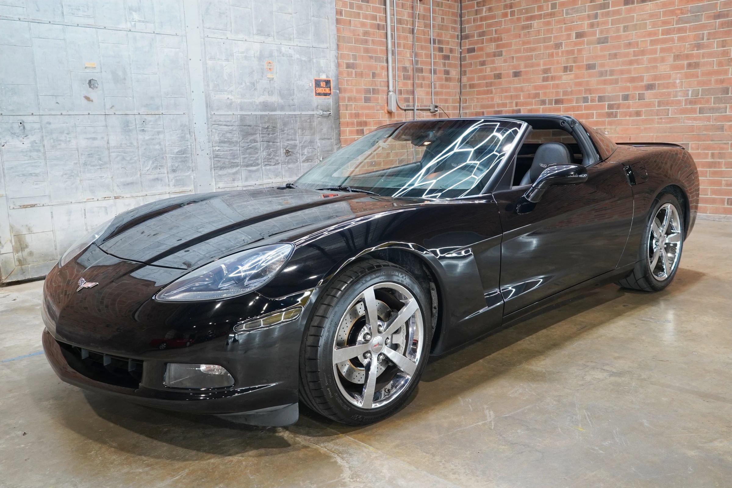 Used 2010 Chevrolet Corvette Coupe w/ Preferred Equipment Group RWD image 34