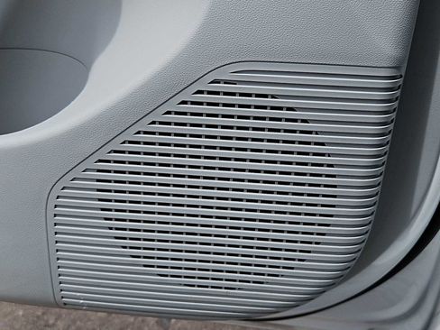 Certified 2025 Hyundai Kona SEL FWD image 29
