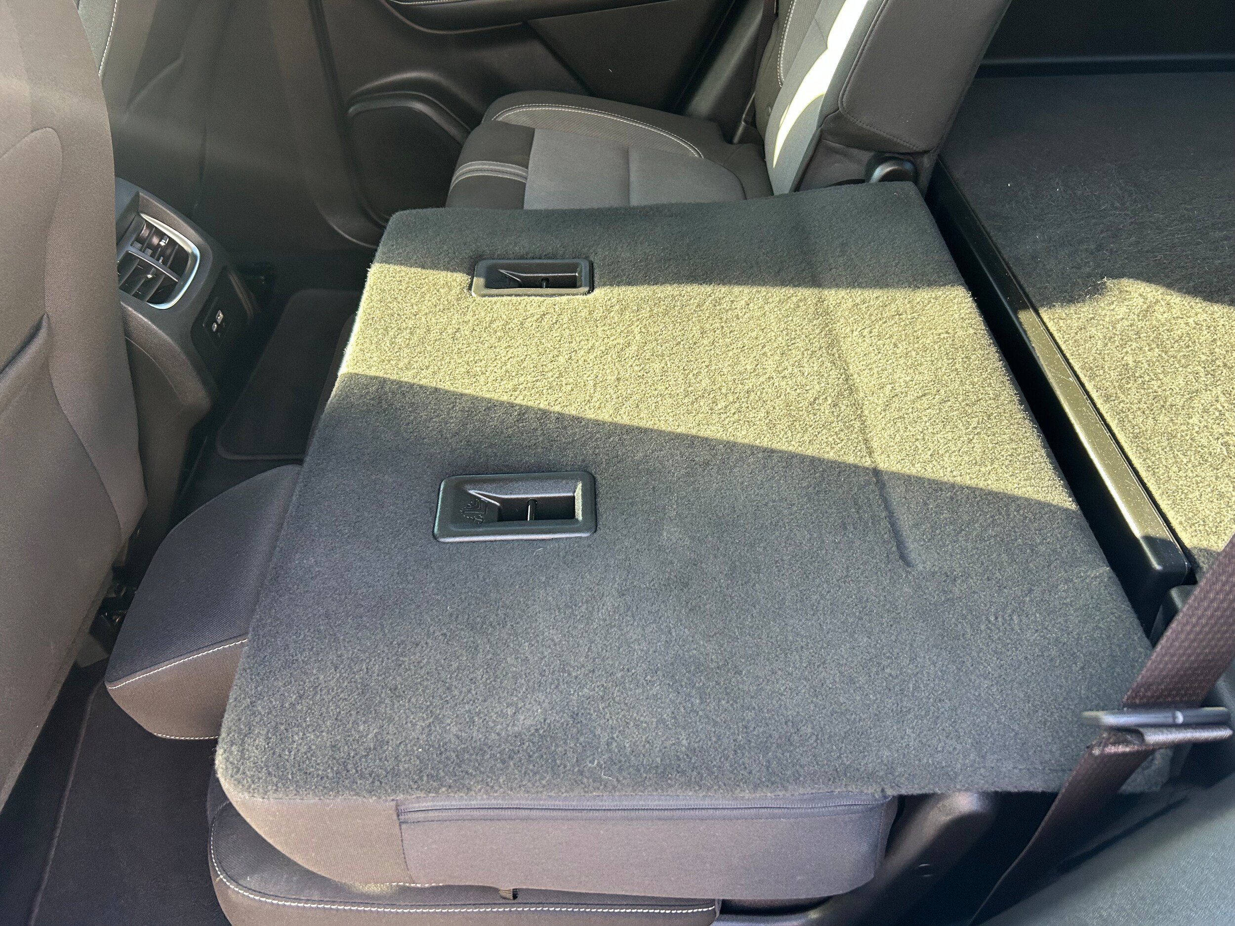 Used 2025 Chevrolet Blazer LT FWD image 25