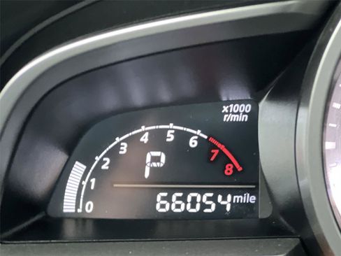 Used 2014 MAZDA MAZDA3 i Grand Touring image 14