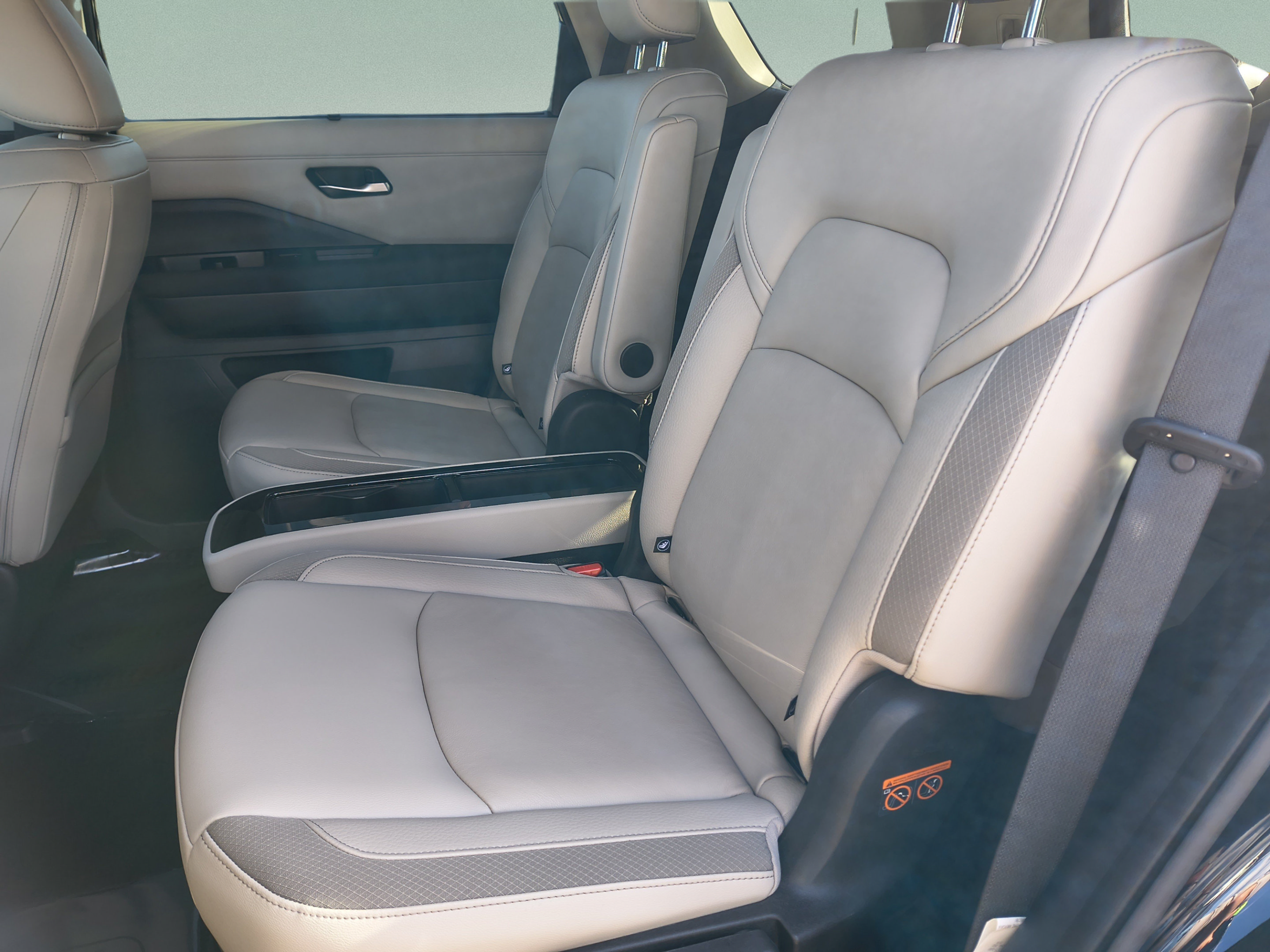 Certified 2023 Nissan Pathfinder SL w/ SL Premium Package FWD image 19