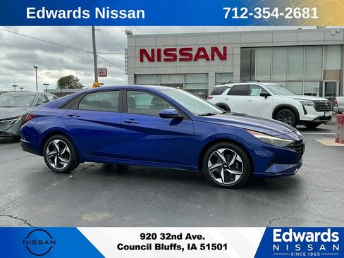 Used 2023 Hyundai Elantra SEL w/ Convenience Package FWD image 1