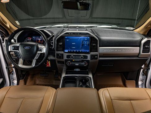 Used 2022 Ford F450 Lariat w/ FX4 Off-Road Package image 16