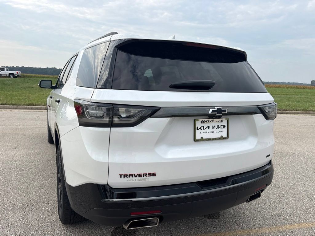 Used 2021 Chevrolet Traverse Premier w/ Redline Edition AWD/4WD image 9