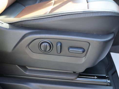 Used 2022 Chevrolet Silverado 3500 High Country w/ Safety Package II image 10