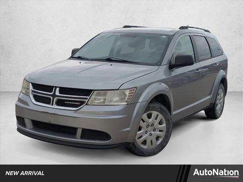 Used 2017 Dodge Journey SE image 1