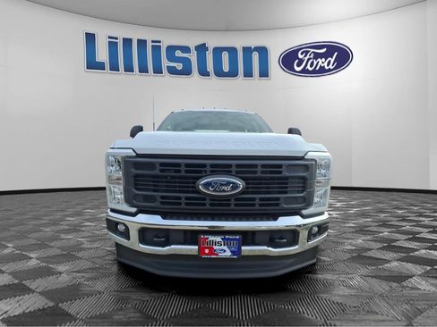 Used 2024 Ford F350 XL w/ XL Chrome Package image 6