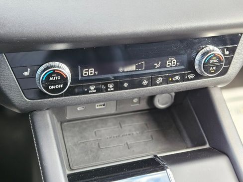 Used 2023 Mitsubishi Outlander SE image 21