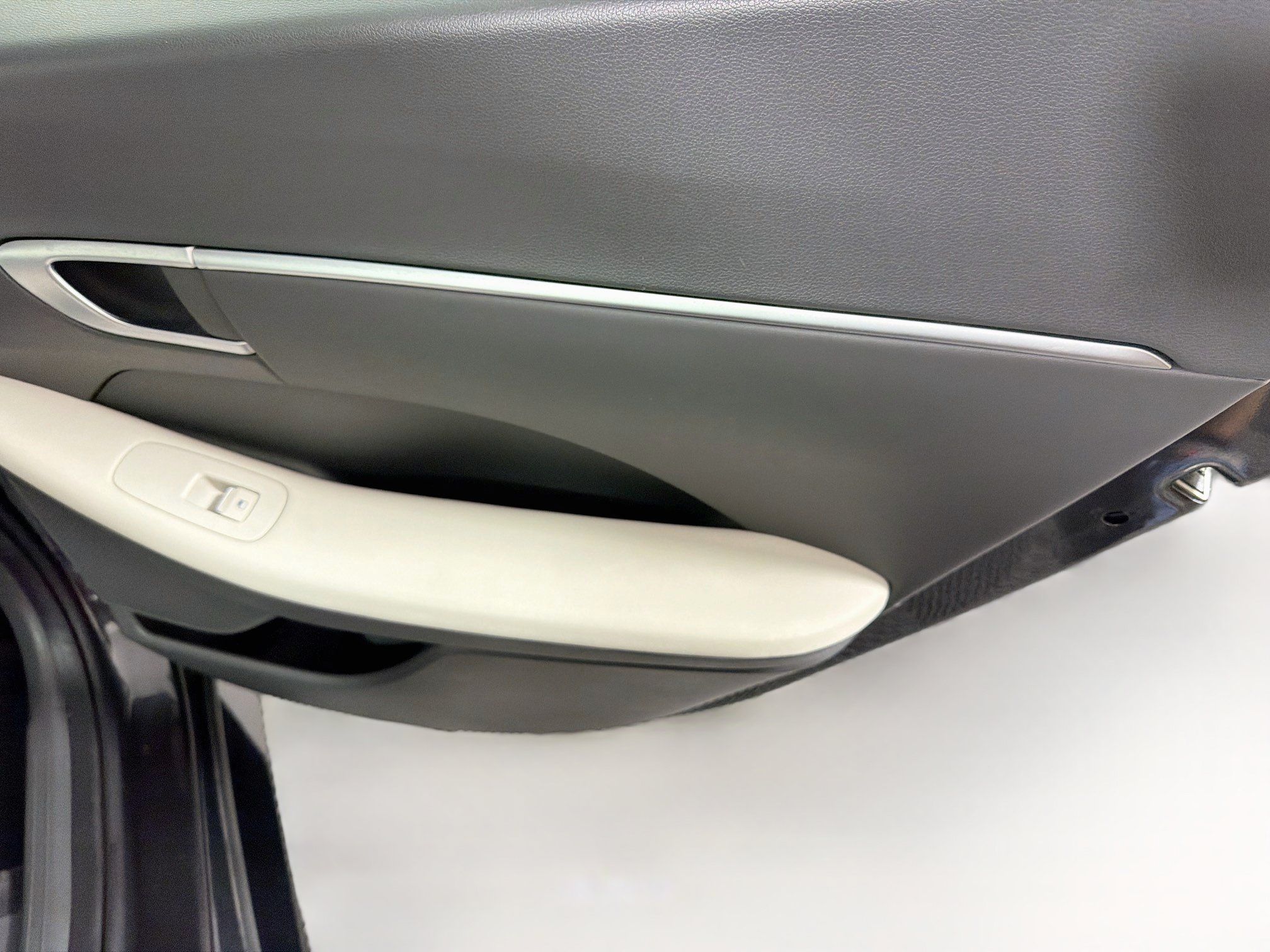 Used 2025 Hyundai Sonata SEL FWD image 28